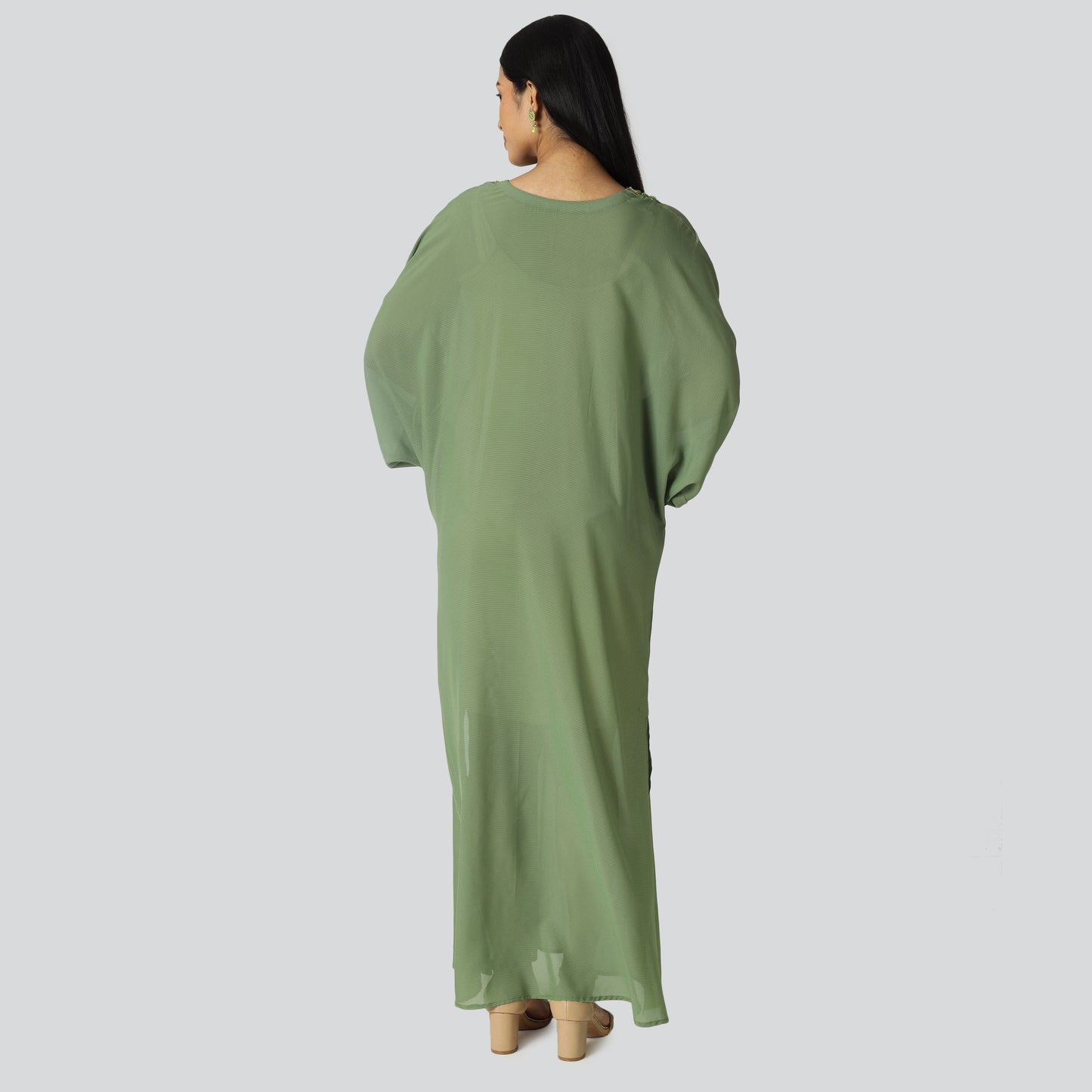 Loose clothes wearing lady
