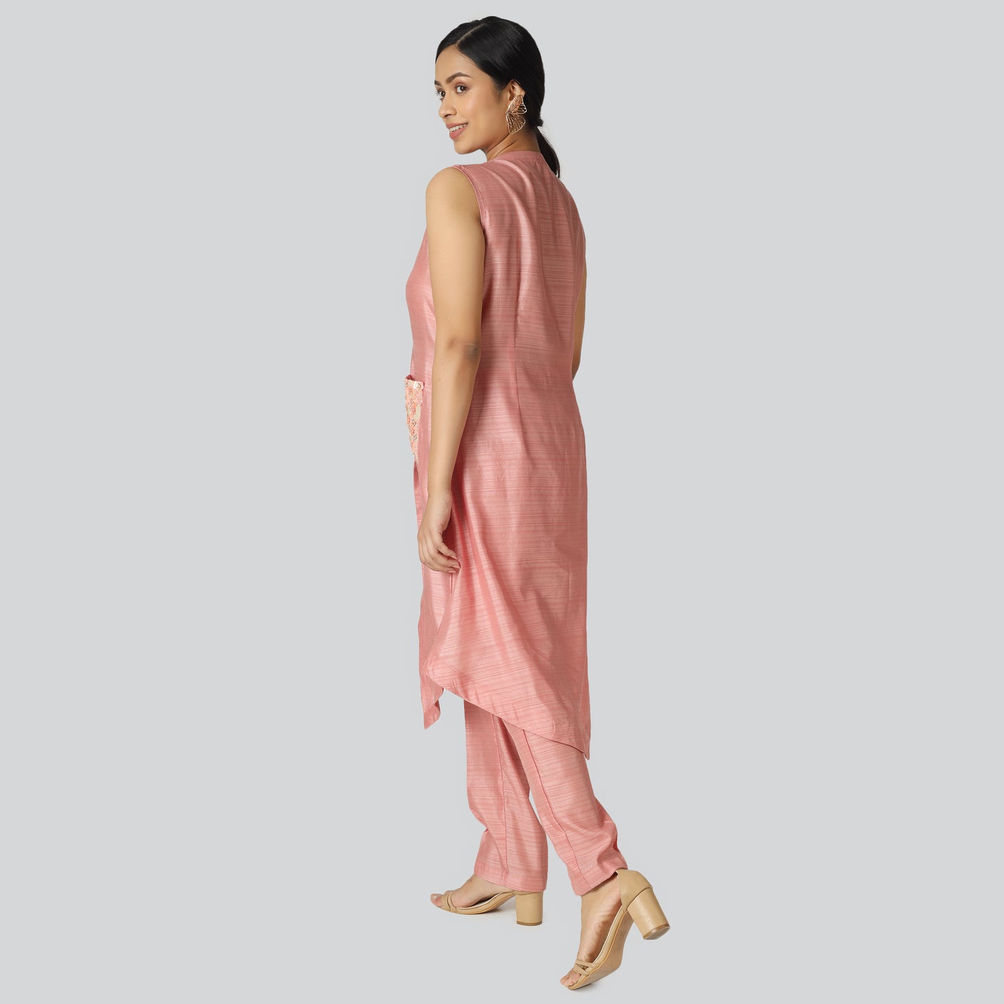 Light pink wearing lady