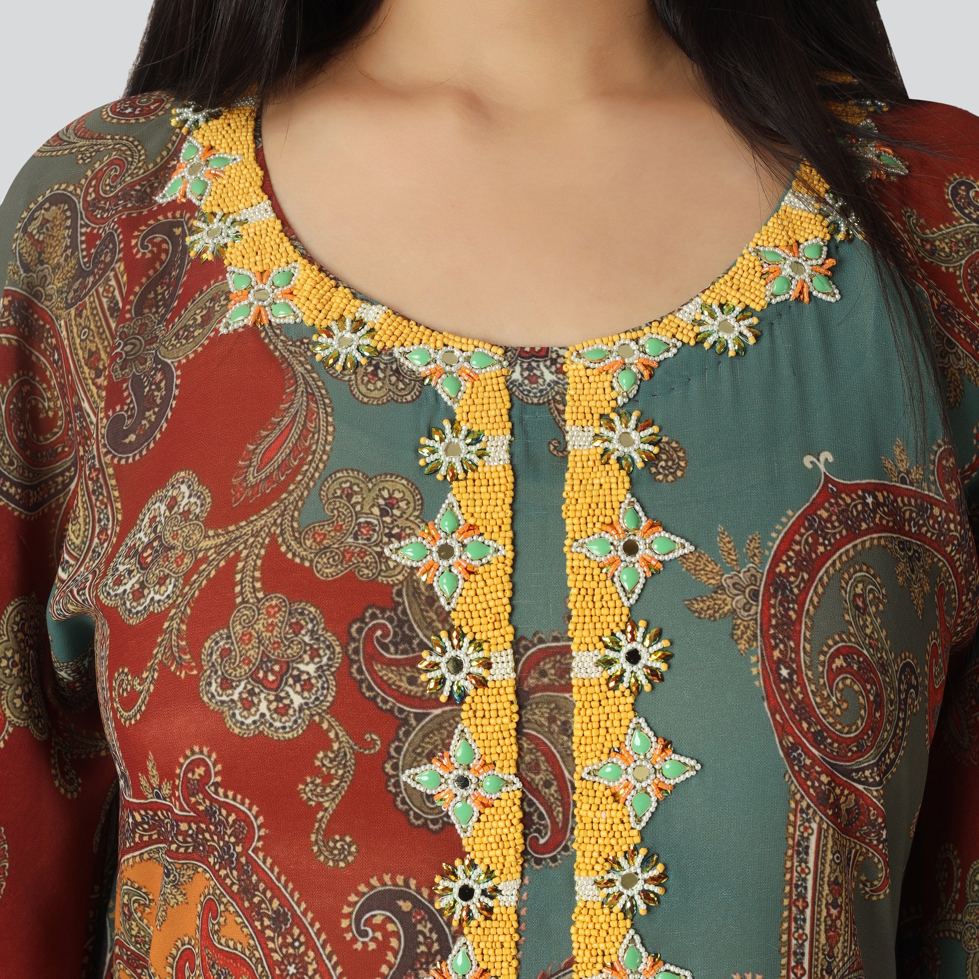 Kaftan dress neck close look